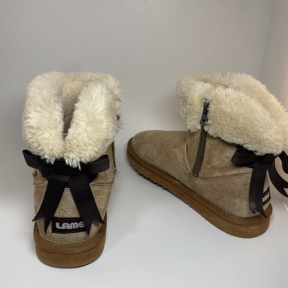 LAMO Womens brown 🤎 Suede Short Boots‎ Size 7
